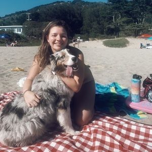 Meet your Posher, Olivia